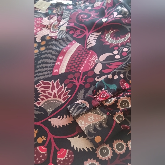 Loft Petites Floral Paisley Tunic Blouse in Cranberry - Picture 3 of 8